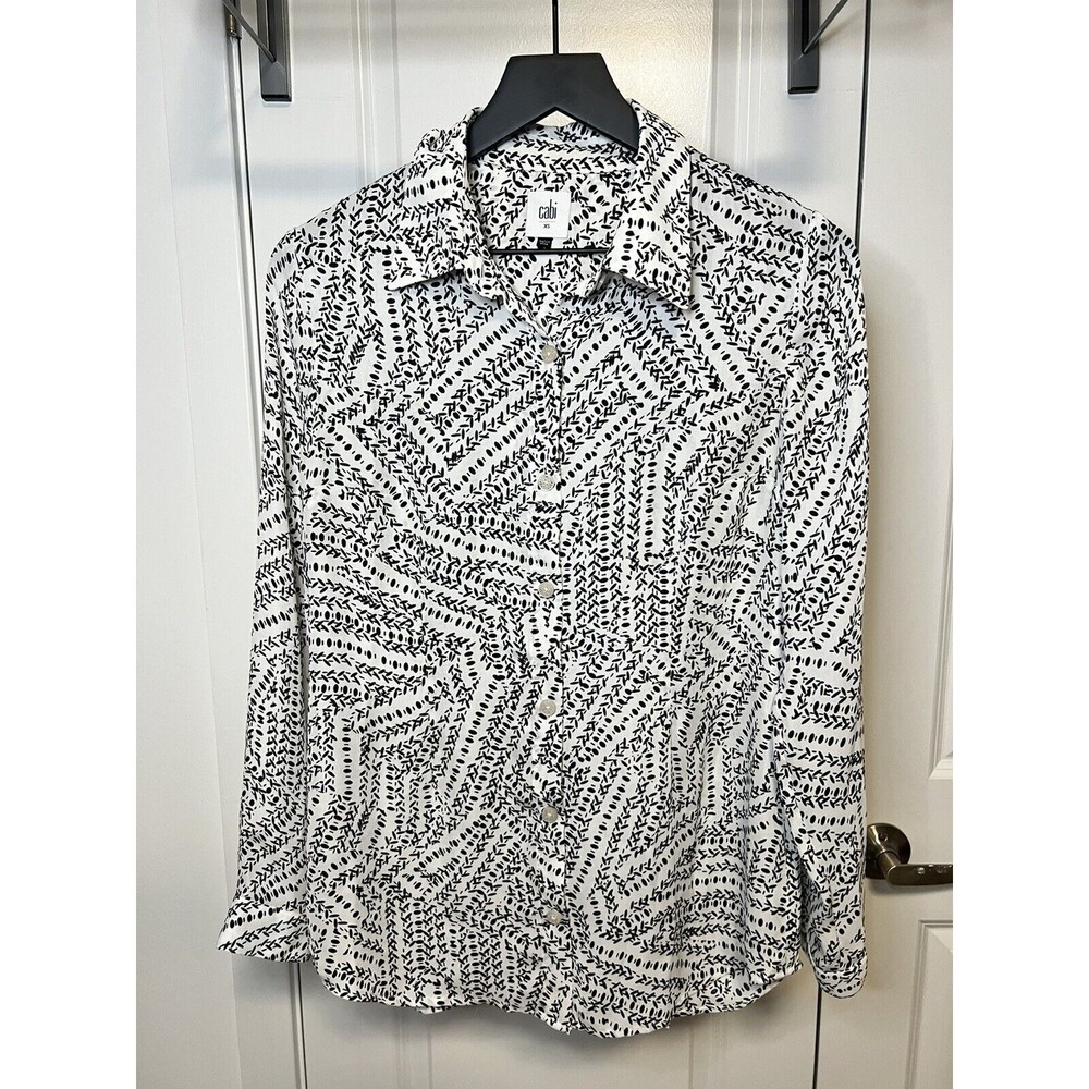 CAbi Long Sleeve Black White Wrap Back Button Down Abstract Blouse XS Leaves